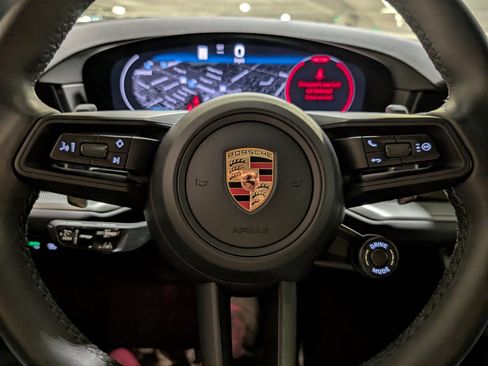 Certified 2024 Porsche Cayenne Coupe image 28