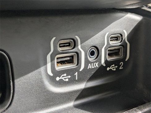 Certified 2020 RAM 1500 Laramie image 21