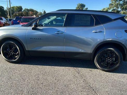 New 2025 Chevrolet Blazer LT w/ Midnight/Sport Edition image 8