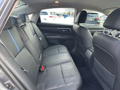 Used 2018 Nissan Altima 2.5 SR w/ SR Special Edition image 18