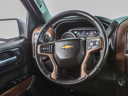 Used 2021 Chevrolet Silverado 1500 High Country image 13