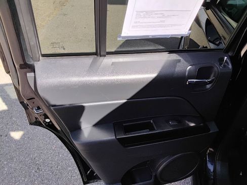 Used 2011 Jeep Patriot Latitude image 18