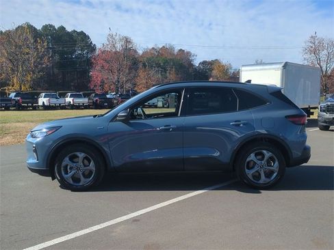 Used 2025 Ford Escape ST-Line w/ Equipment Group 301A image 10