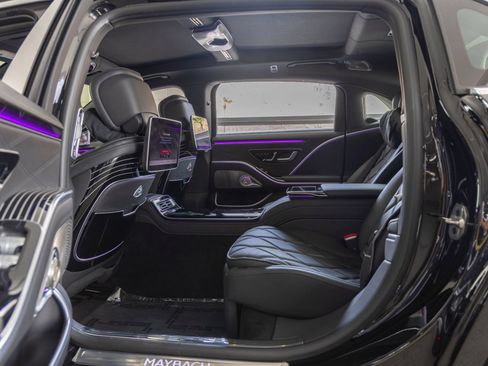 Used 2024 Mercedes-Benz Maybach S 680 4MATIC image 18