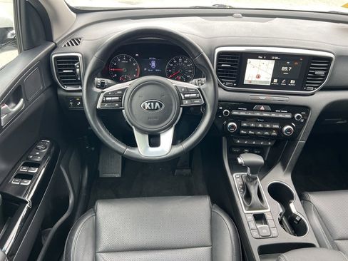 Used 2022 Kia Sportage EX w/ EX Technology Package image 24
