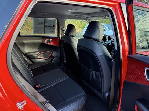 Certified 2024 Kia Soul GT-Line image 19
