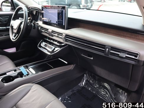 Used 2023 Lincoln Corsair Reserve w/ Equipment Group 201A image 32