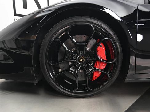 Used 2016 Lamborghini Huracan LP 580-2 RWD image 5