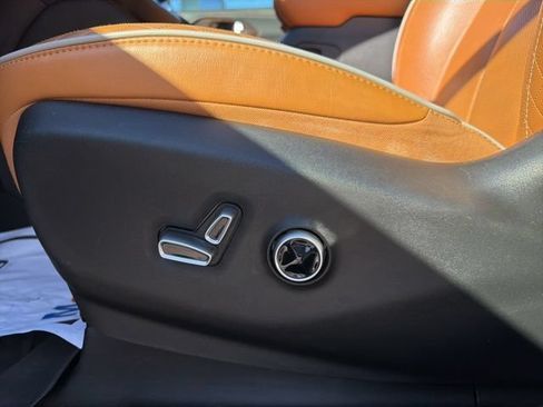 Used 2022 Chrysler Pacifica Pinnacle FWD image 16
