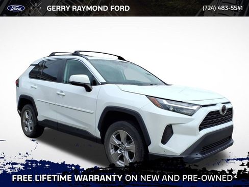 Used 2022 Toyota RAV4 XLE w/ Convenience Package image 1