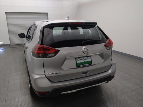 Used 2020 Nissan Rogue S image 6