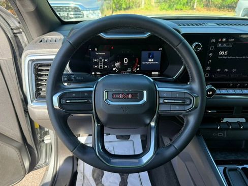 Used 2024 GMC Canyon Elevation w/ Convenience Package image 5