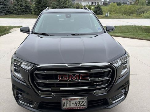 Used 2022 GMC Terrain AT4 w/ Infotainment Package II AWD/4WD image 1