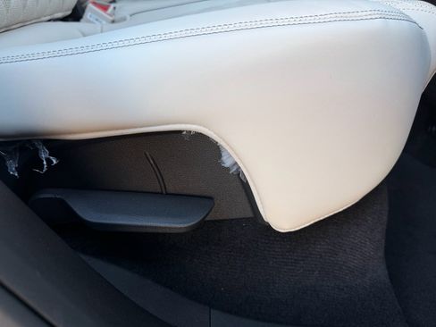 Used 2023 Genesis GV70 3.5T Sport w/ Sport Prestige Package image 21