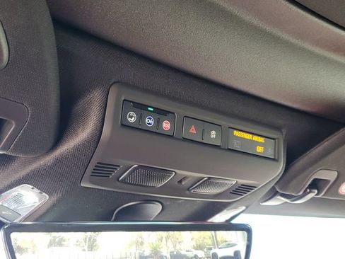 Used 2021 Chevrolet Corvette Stingray Preferred Cpe w/ Z51 Performance Package image 21