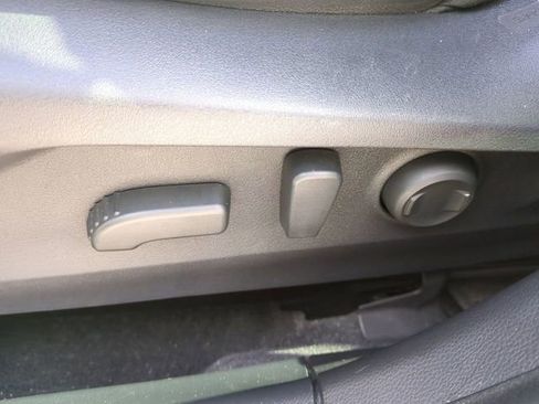 Used 2020 Subaru Outback Limited image 22