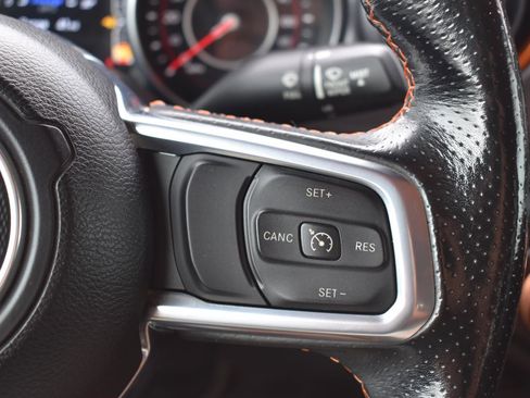 Used 2021 Jeep Gladiator Mojave w/ LED Lighting Group AWD/4WD image 39