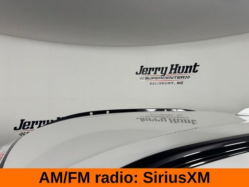 Used 2023 Nissan Kicks SR w/ SR Premium Package image 13