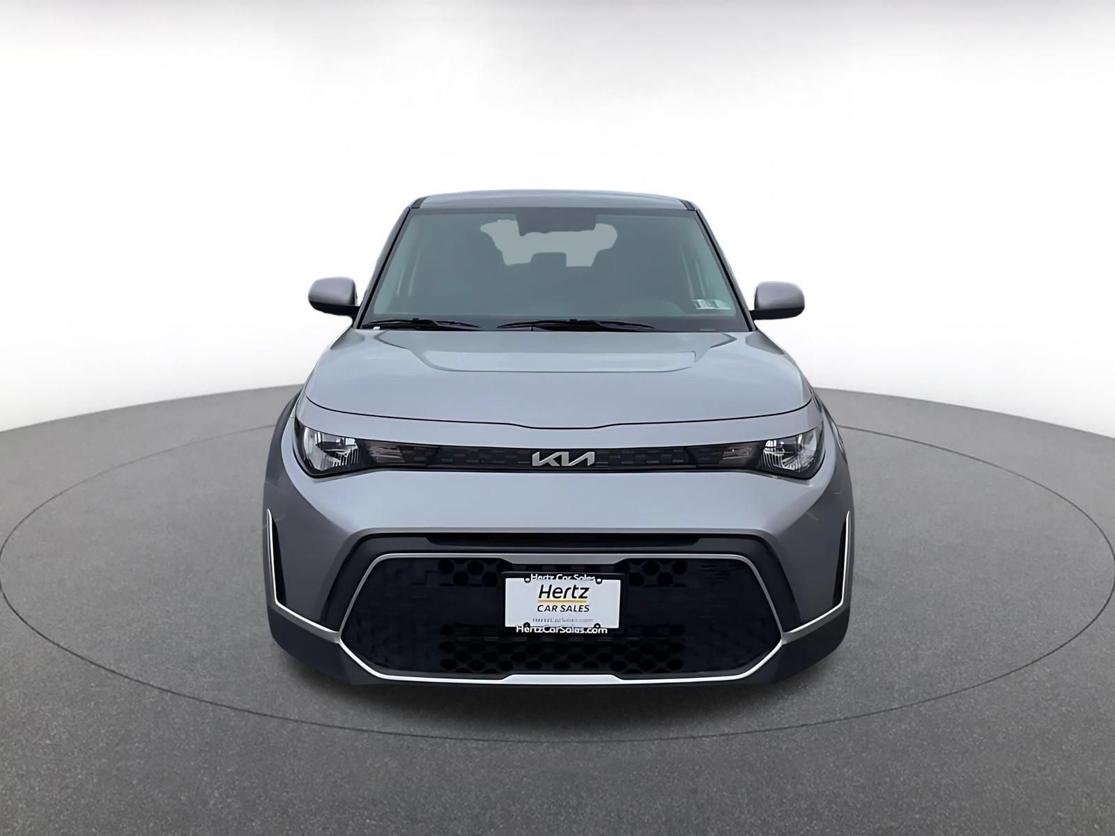 Used 2025 Kia Soul LX w/ LX Technology Package FWD image 4