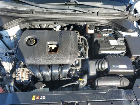 Used 2019 Hyundai Elantra SE w/ Cargo Package image 11