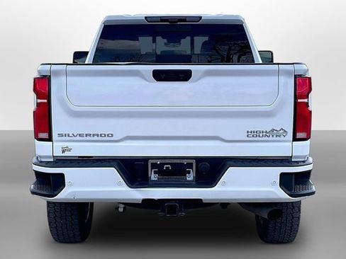 Certified 2024 Chevrolet Silverado 2500 High Country w/ High Country Premium Package AWD/4WD image 4