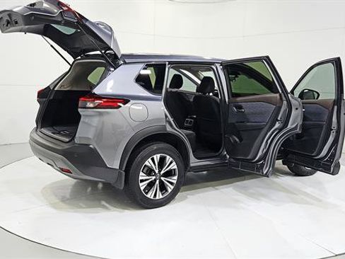 Certified 2023 Nissan Rogue SV FWD image 32