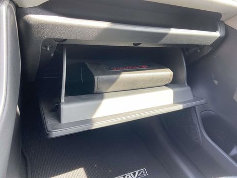 Used 2023 Toyota RAV4 XLE image 30