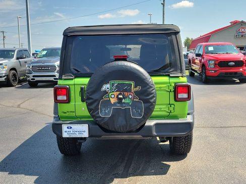 Used 2018 Jeep Wrangler Unlimited Sport S AWD/4WD image 5