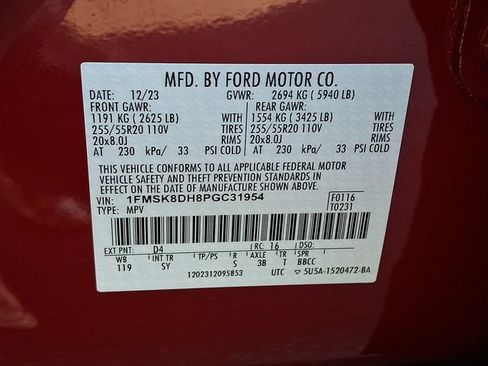 Used 2023 Ford Explorer XLT w/ Equipment Group 202A AWD/4WD image 28