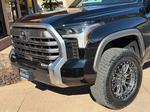 Used 2025 Toyota Tundra Limited image 12