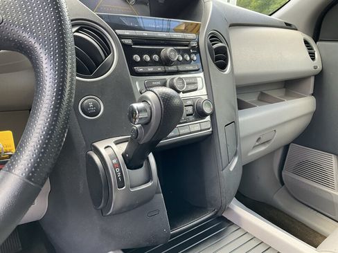 Used 2015 Honda Pilot EX image 31