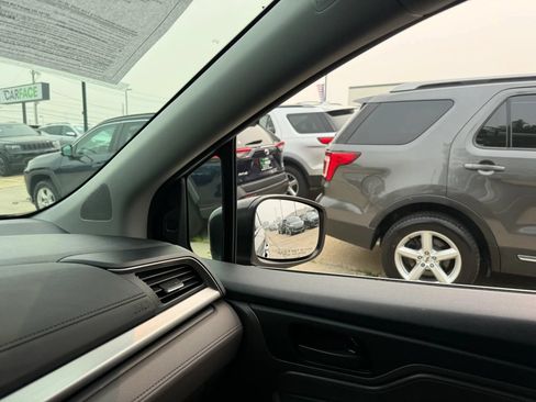 Used 2018 Honda Odyssey EX image 46