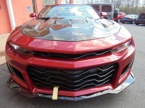 Used 2017 Chevrolet Camaro LT RWD image 39