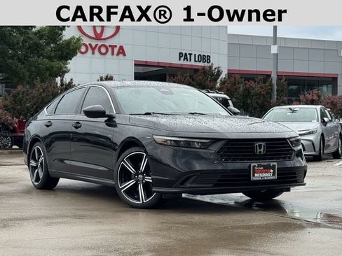 Used 2024 Honda Accord Sport image 2
