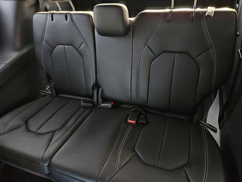 New 2026 Chrysler Pacifica Select w/ S Appearance Package FWD image 8