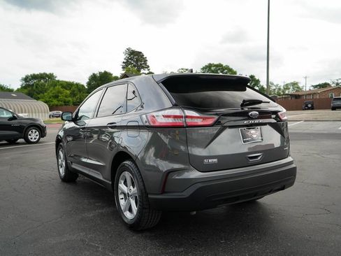 Used 2024 Ford Edge SE AWD/4WD image 3