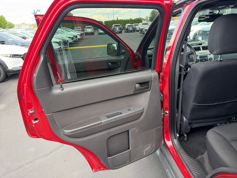 Used 2009 Ford Escape XLT AWD/4WD image 15