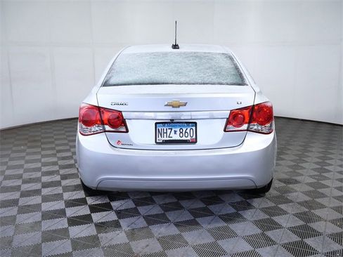Used 2015 Chevrolet Cruze LT image 7