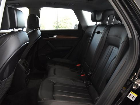 Used 2023 Audi Q5 2.0T Premium image 27