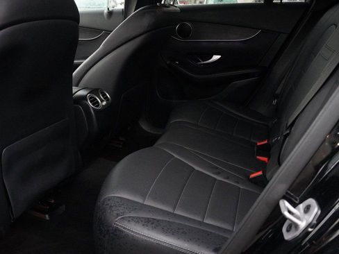 Used 2022 Mercedes-Benz GLC 300 4MATIC w/ Premium Package Lite image 27