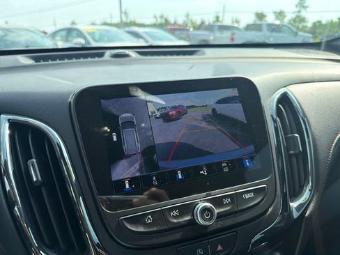 Used 2024 Chevrolet Equinox RS FWD image 22