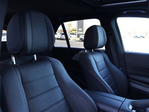 Used 2024 Mercedes-Benz GLE 450e 4MATIC image 30