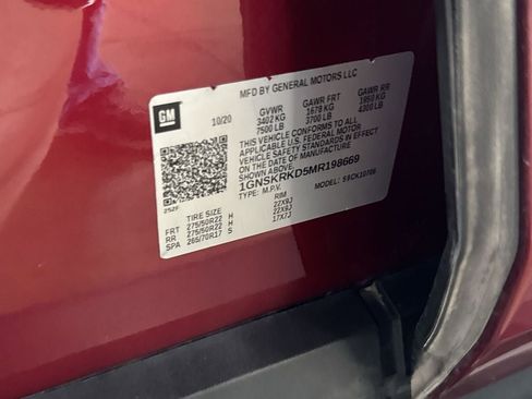 Used 2021 Chevrolet Tahoe RST w/ Luxury Package image 35