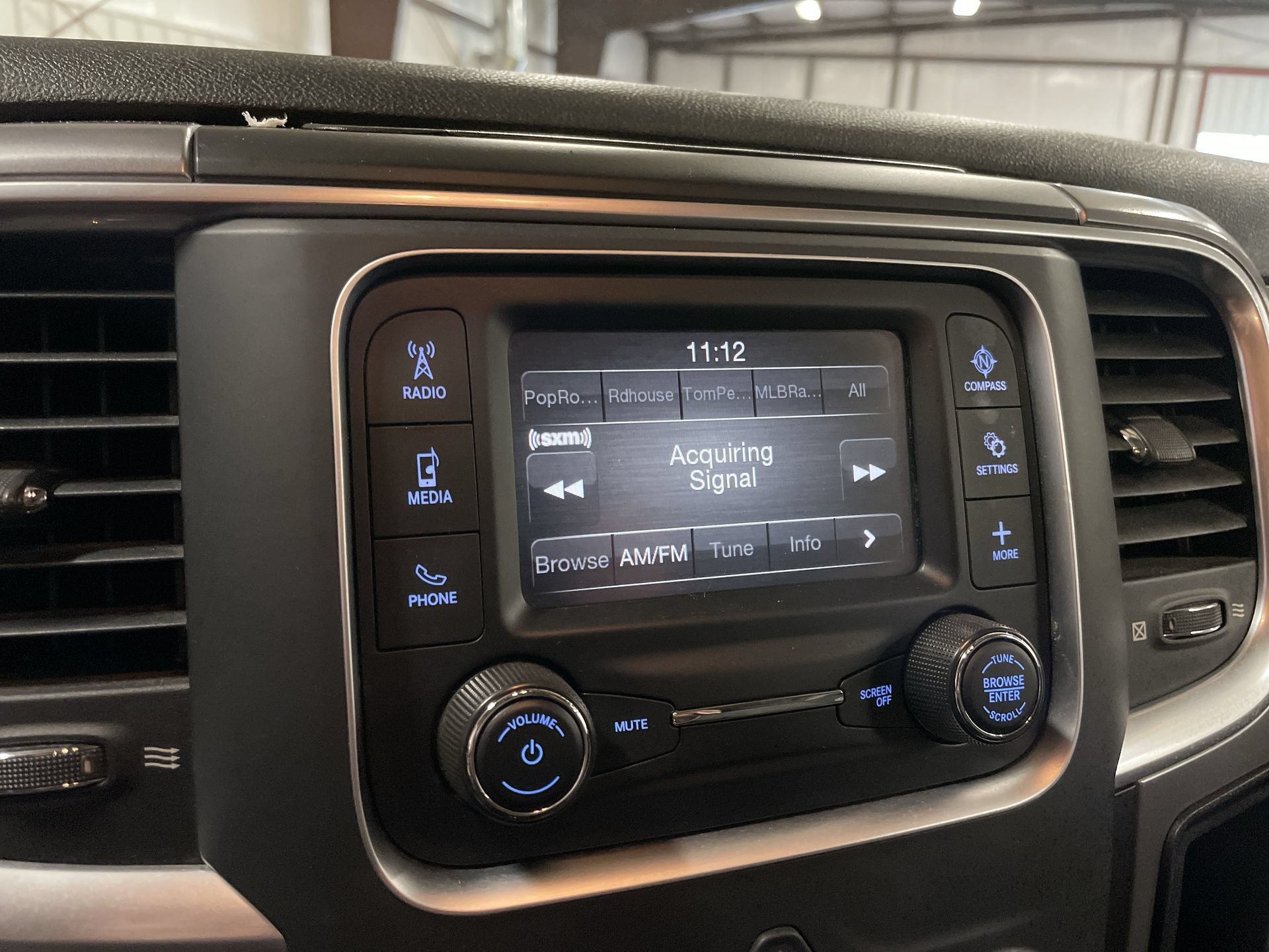 Used 2022 RAM 1500 Classic SLT AWD/4WD image 18