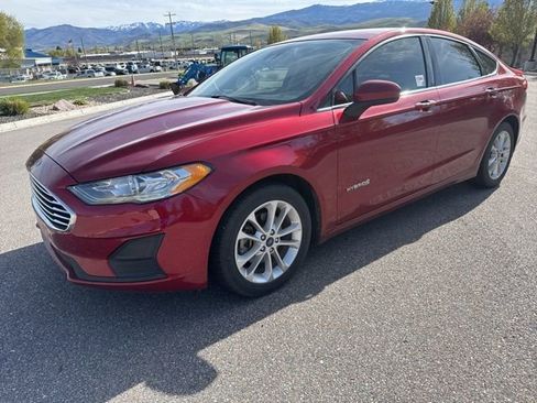 Certified 2019 Ford Fusion SE FWD image 1