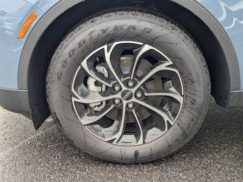 New 2026 Lincoln Nautilus Premier w/ Equipment Group 102A image 9