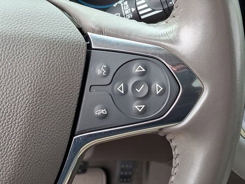 Used 2018 Chevrolet Traverse LT FWD image 24