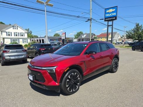 Used 2024 Chevrolet Blazer EV RS AWD/4WD image 3