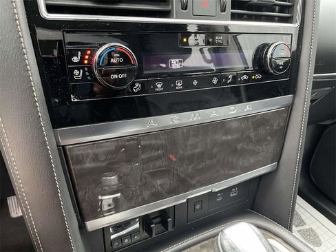 Used 2022 Nissan Armada Platinum w/ Captain's Chairs Package image 26