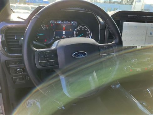 Certified 2022 Ford F150 XLT w/ Equipment Group 302A High image 33